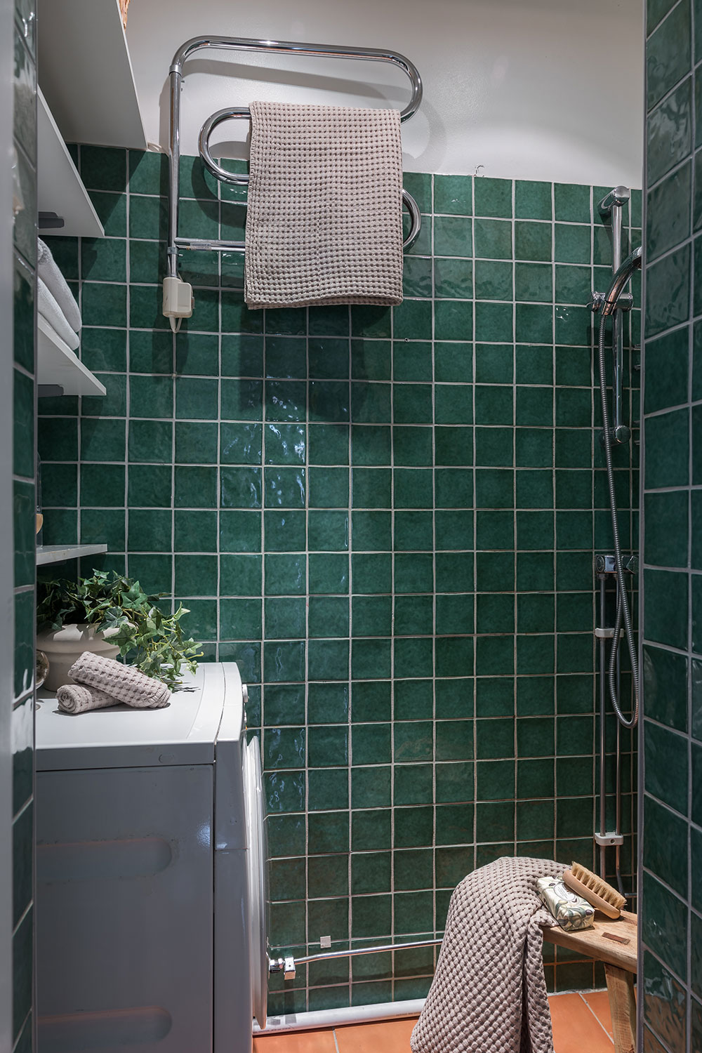 位于斯德哥尔摩带黑白厨房的优雅转角公寓-21