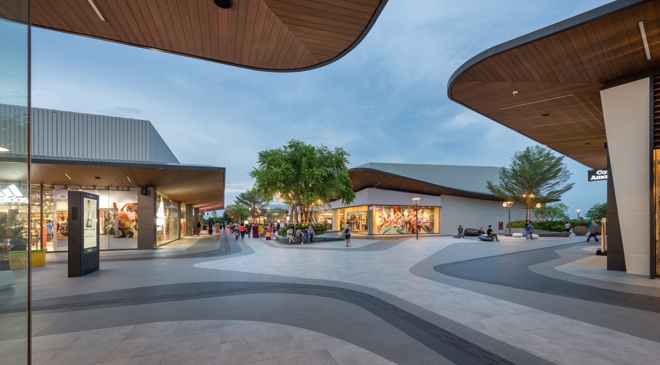 曼谷暹罗奥特莱斯商业景观 / Landscape Collaboration-12