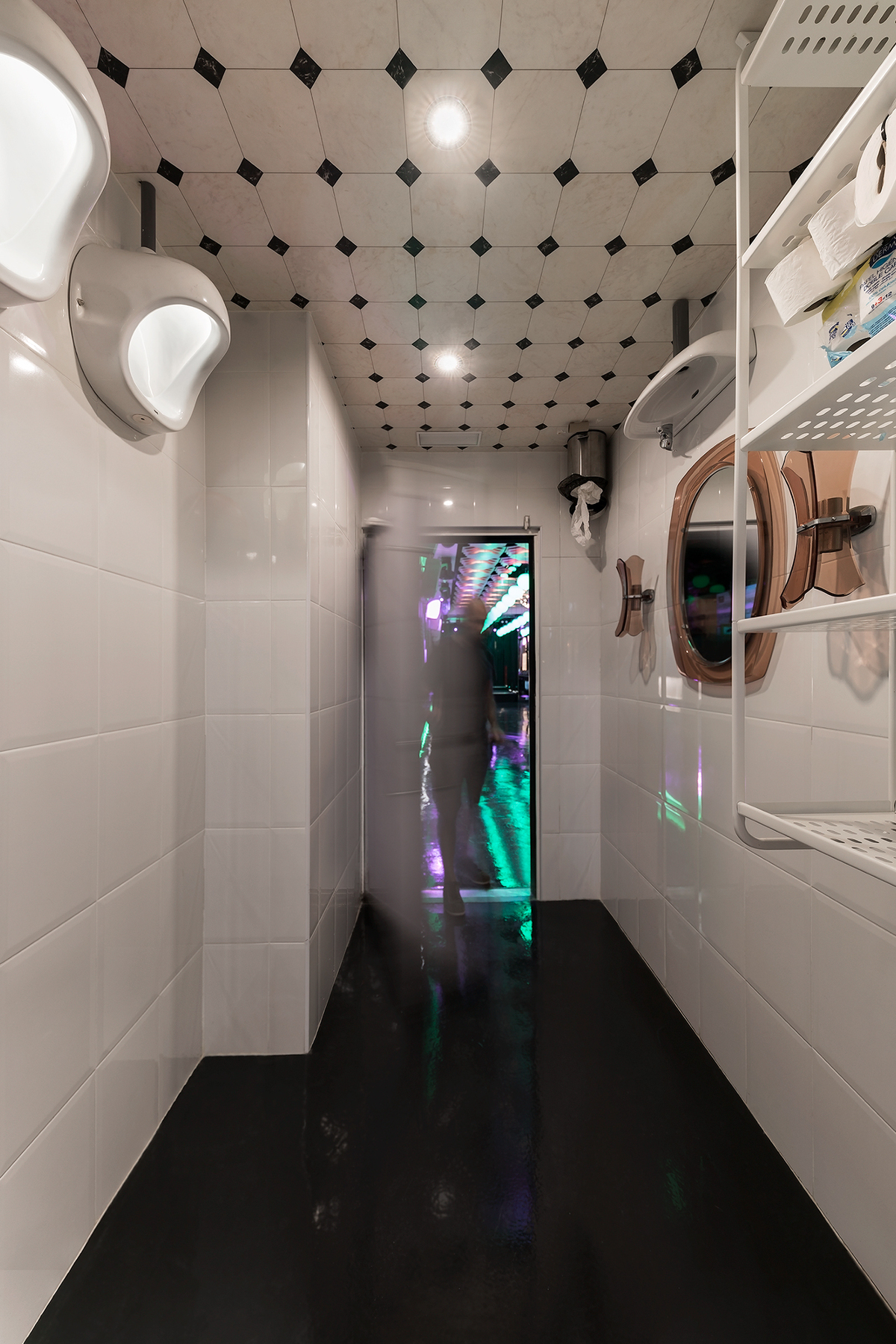 马德里“藏宝阁”夜店-17