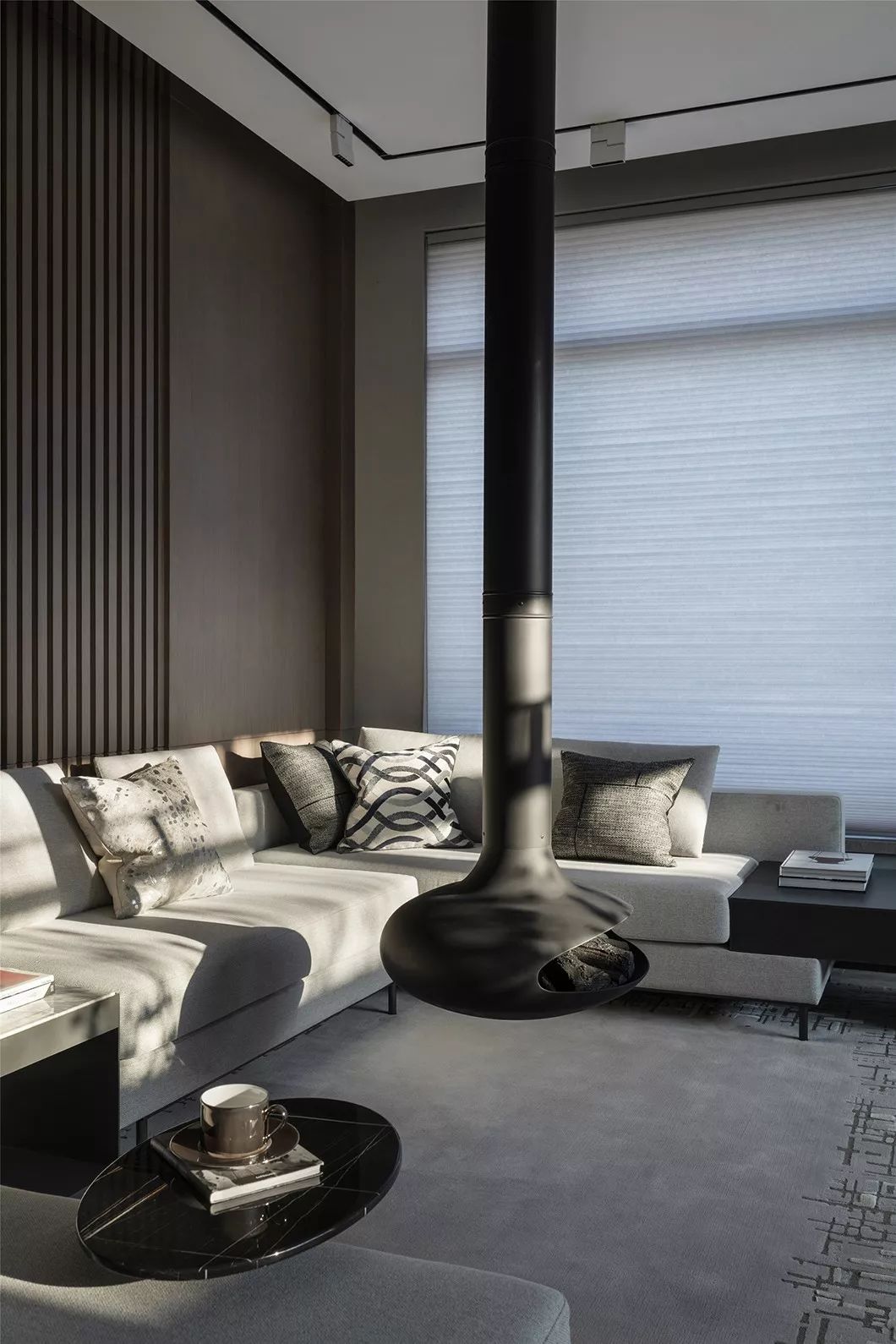 360㎡高级灰别墅 | 围炉夜话，回归本心的感动-17