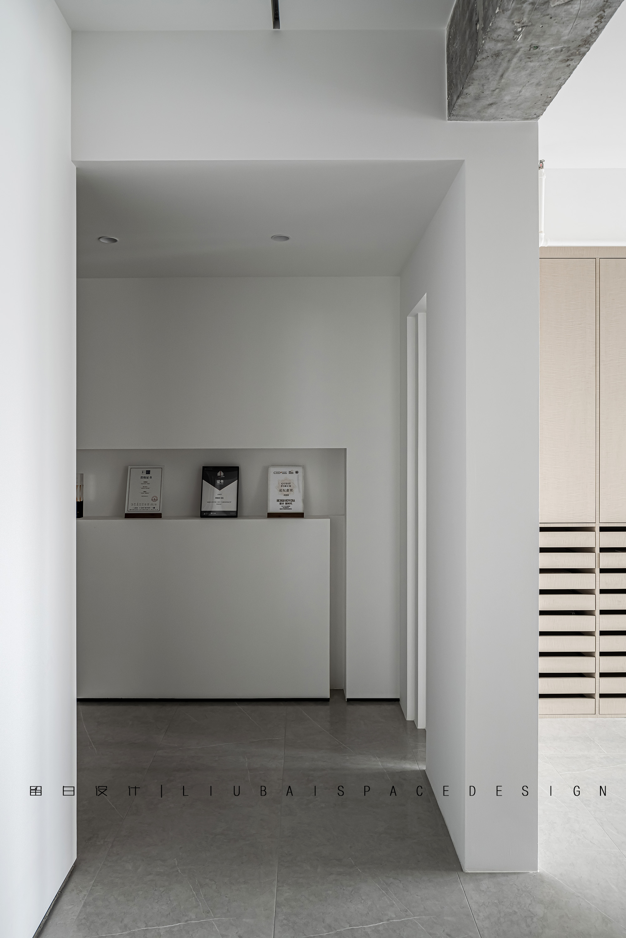 留白设计｜有光的空间丨留白空间设计-23