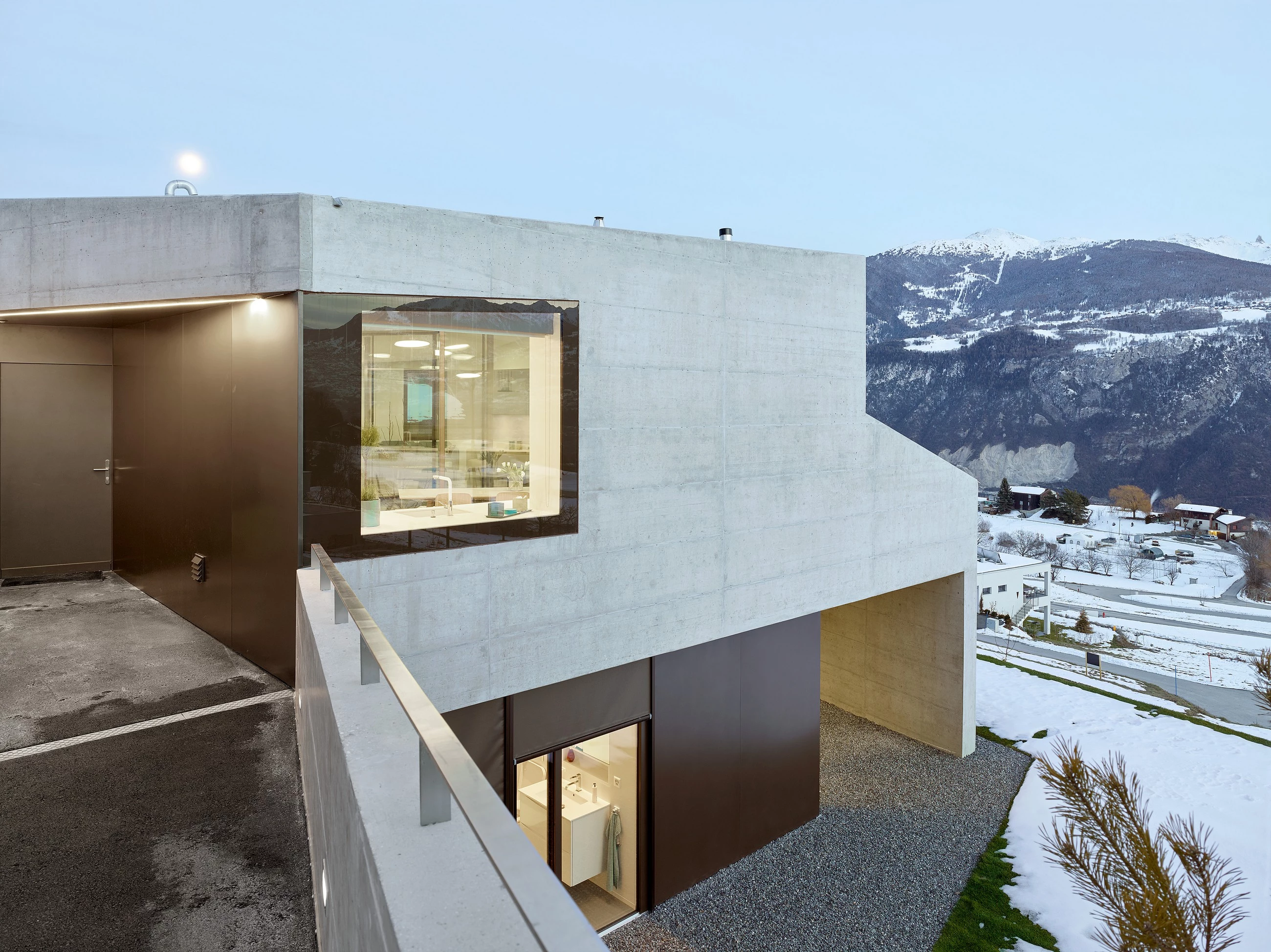 瑞士 Grimisuat 雕塑式住宅-20