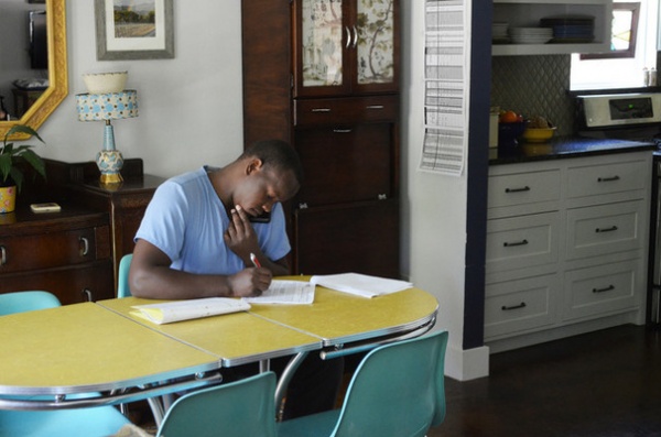 My Houzz: A Pay-It-Forward Kitchen Remodel in Dallas  -  Decor Ideas-20