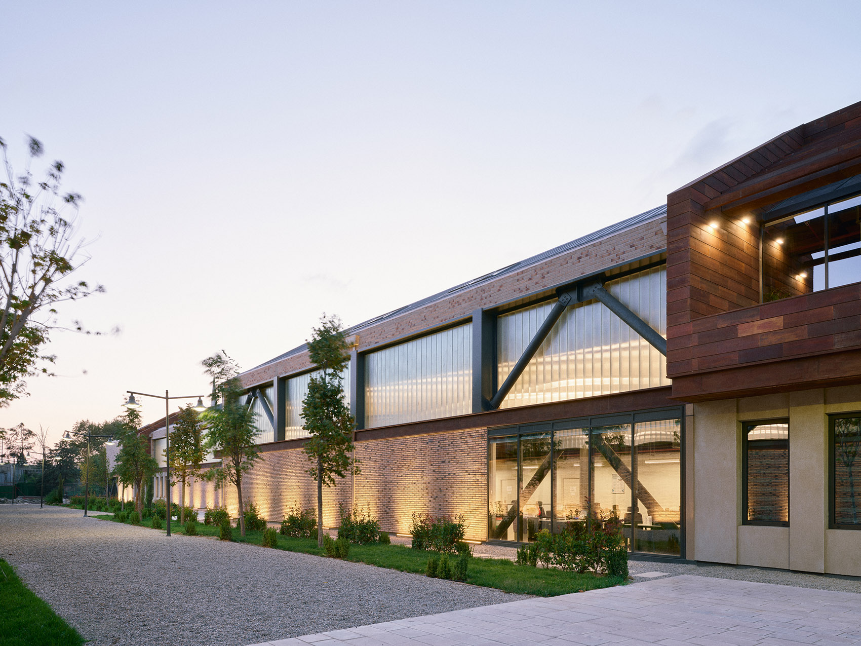 土耳其国家铁路局临时办公室及画廊丨土耳其伊斯坦布尔-39