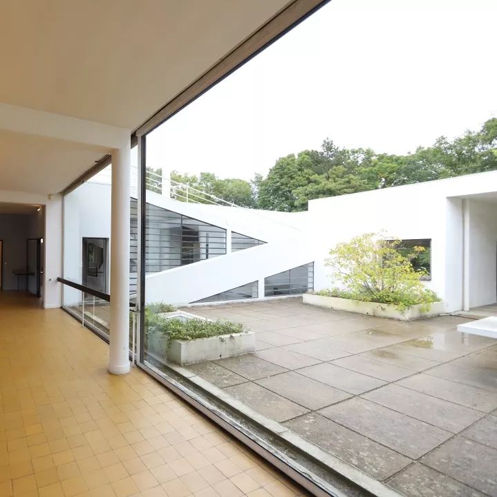 勒·柯布西耶的萨伏伊别墅 | 新建筑五点原则的完美实践-33