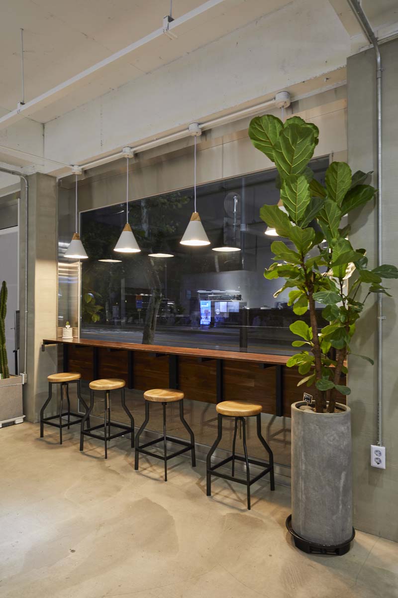 现代简约风 50 平咖啡厅&工作室&画廊设计-13