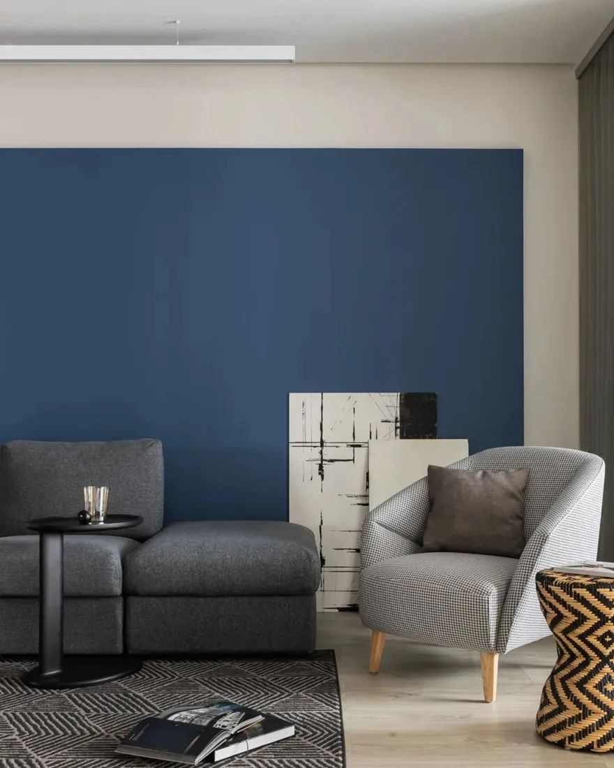 意大利 142㎡简约舒适三口之家丨Angelina Gladkova 和 Maxim Salasin-31