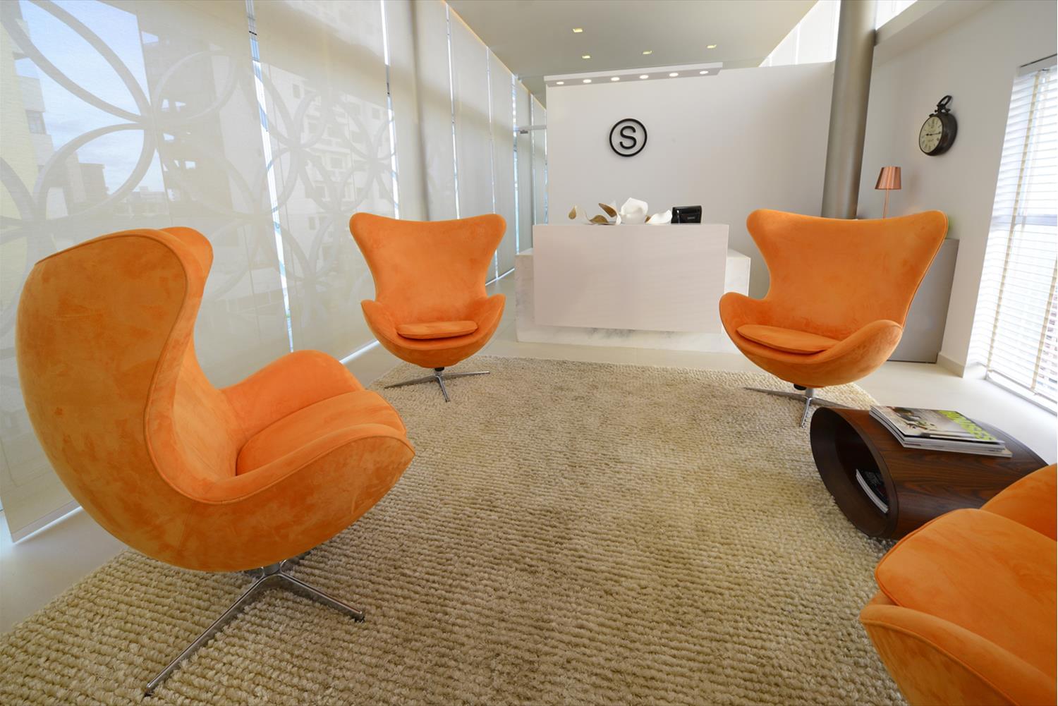 巴西沙龙德穆拉建筑事务所 · 融入自然的现代办公空间-8