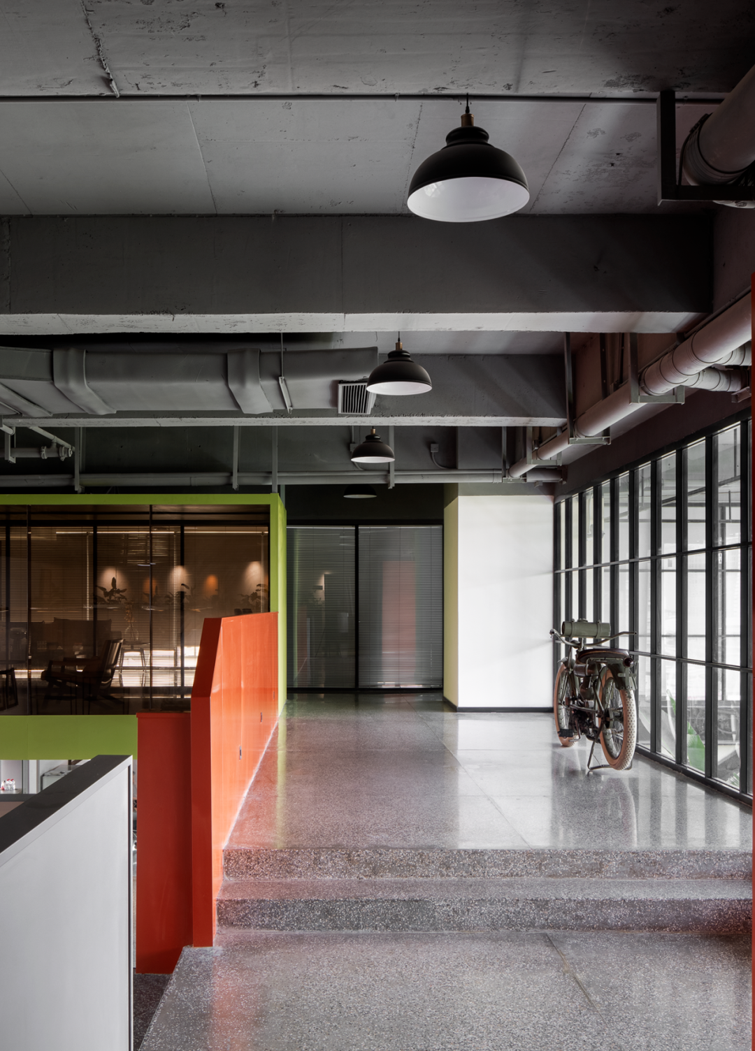 海力作品· 办公空间 多元文化碰撞下的创新办公体验丨海力空间设计-21