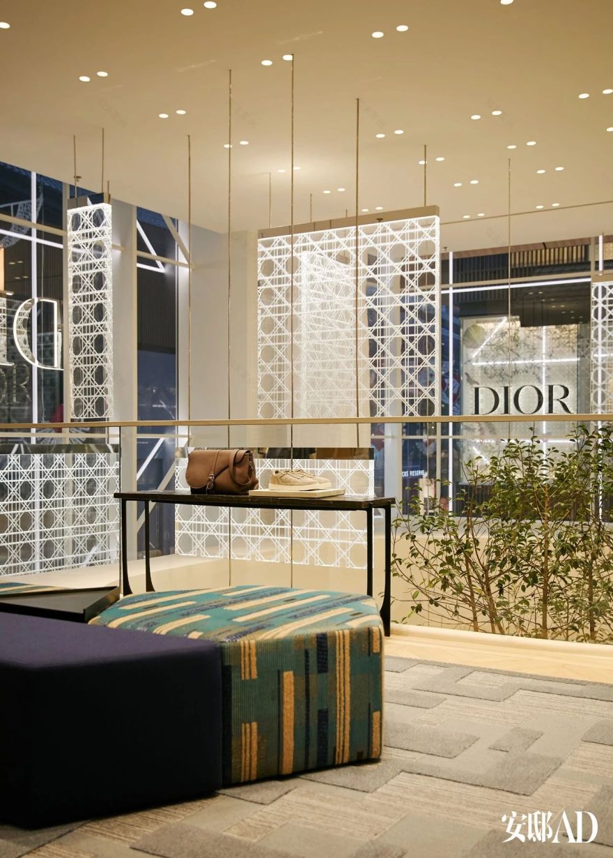 迪奥成都太古里男装精品店与迪奥咖啡馆丨中国成都丨PAUL COCKSEDGE-28