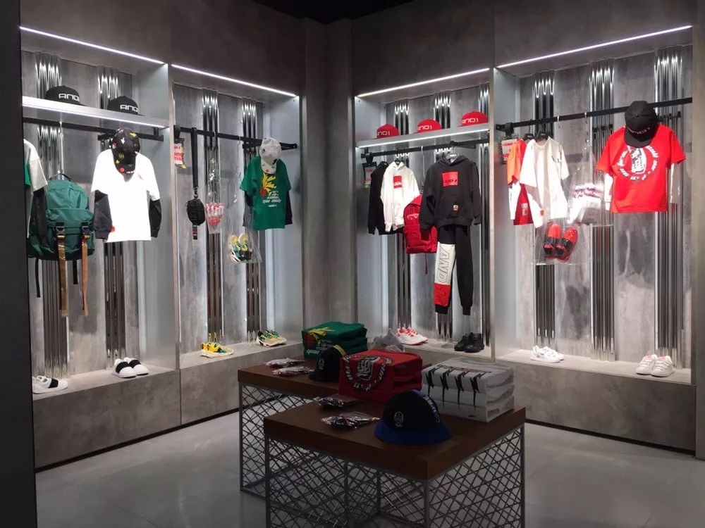 魔都新潮牌店盘点 | Supreme、INVINCIBLE 等品牌齐聚上海-111