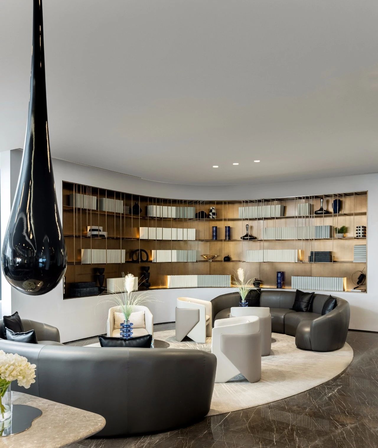 武汉越秀金融汇售楼处丨中国武汉丨JV DESIGN 深圳维捷设计-16