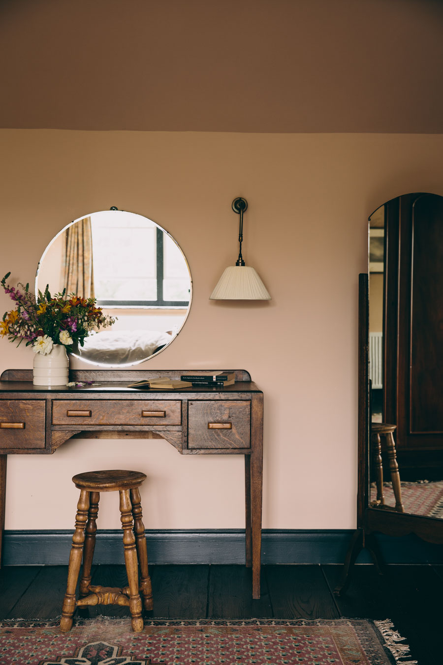 A COUNTRY HOME WITH A VIEW OF THE LAKES - PART II - Lobster and Swan-8