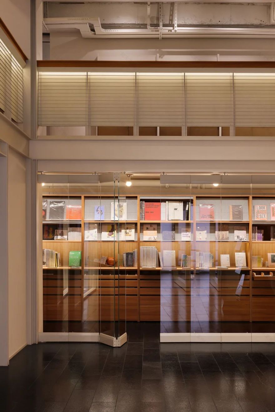 百新书局(上海福州路店)丨中国上海丨BobChen Design Office-42