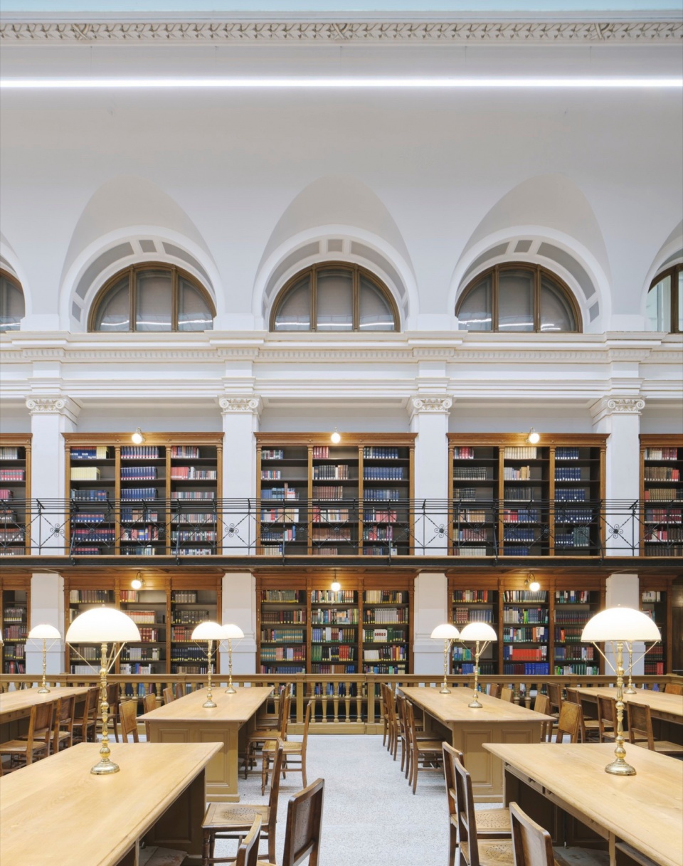 悬浮之阅 · 奥地利格拉茨大学图书馆扩建改造丨Atelier Thomas Pucher 事务所-11