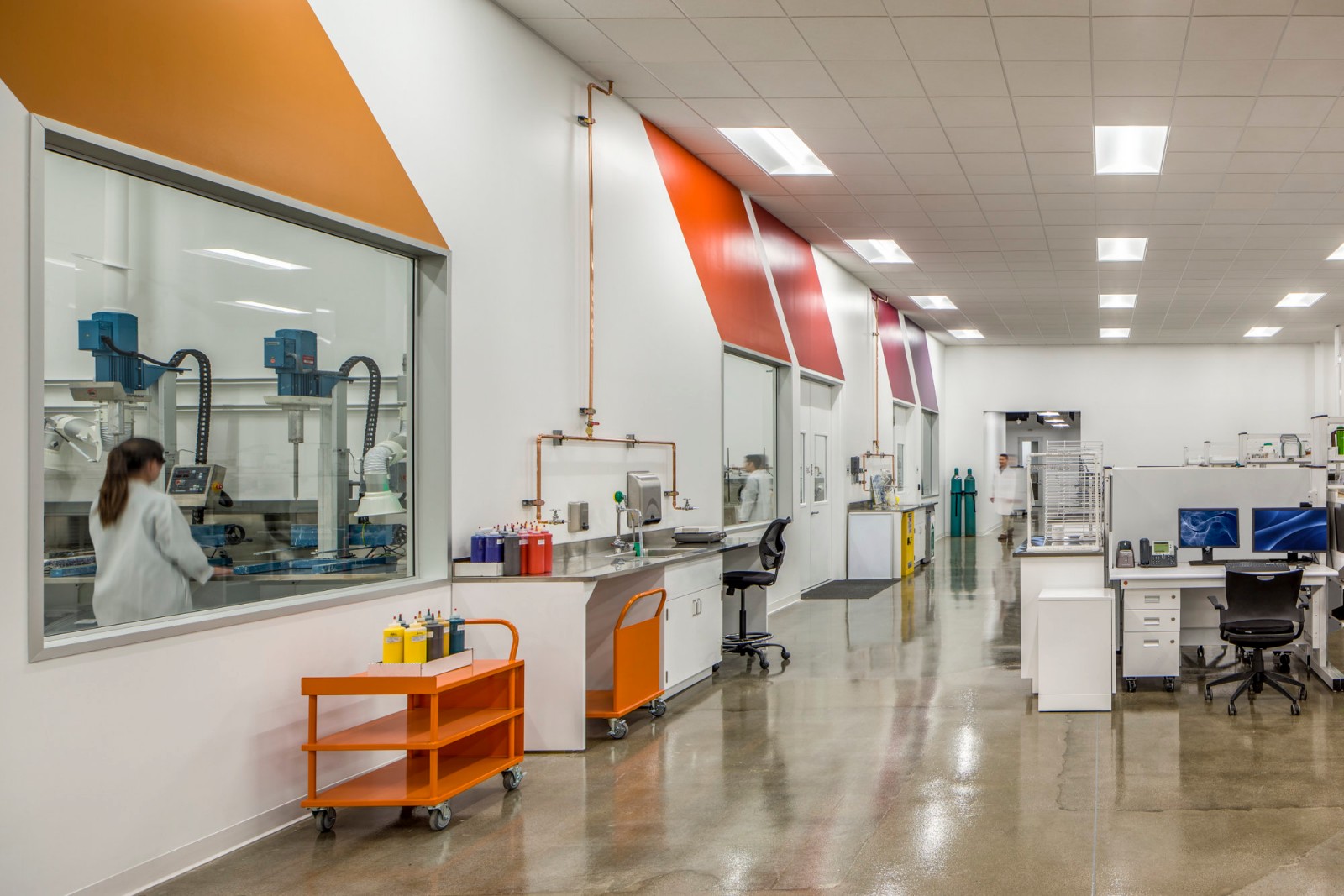 北美涂料供应商BEHR百色熊加州总部  H. Hendy Associates-10