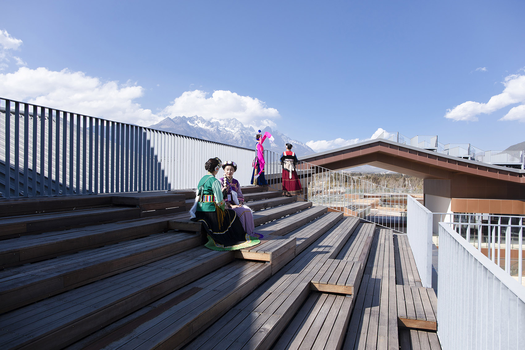 丽江市旅游集散中心（玉龙雪山新游客服务中心）丨中国丽江丨清华大学建筑设计研究院有限公司-27