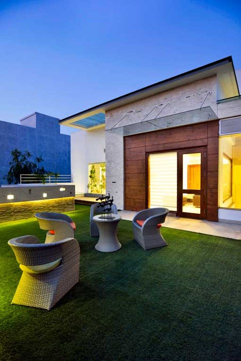 Luxury Residence in New Delhi | DesignWud Interiors-16