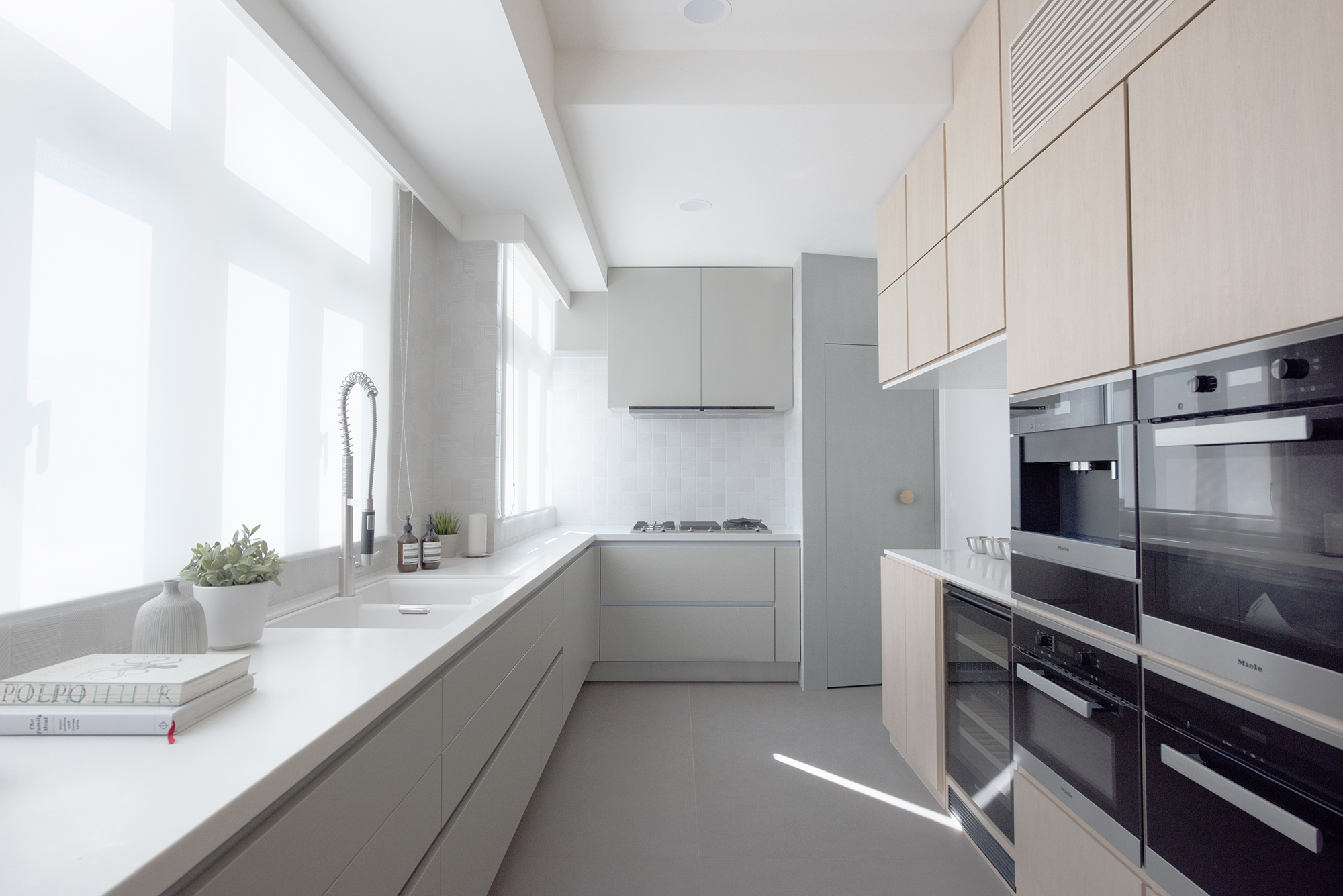 香港 BeanBuro 公寓 | 消失的走廊与海洋景观的完美融合-18