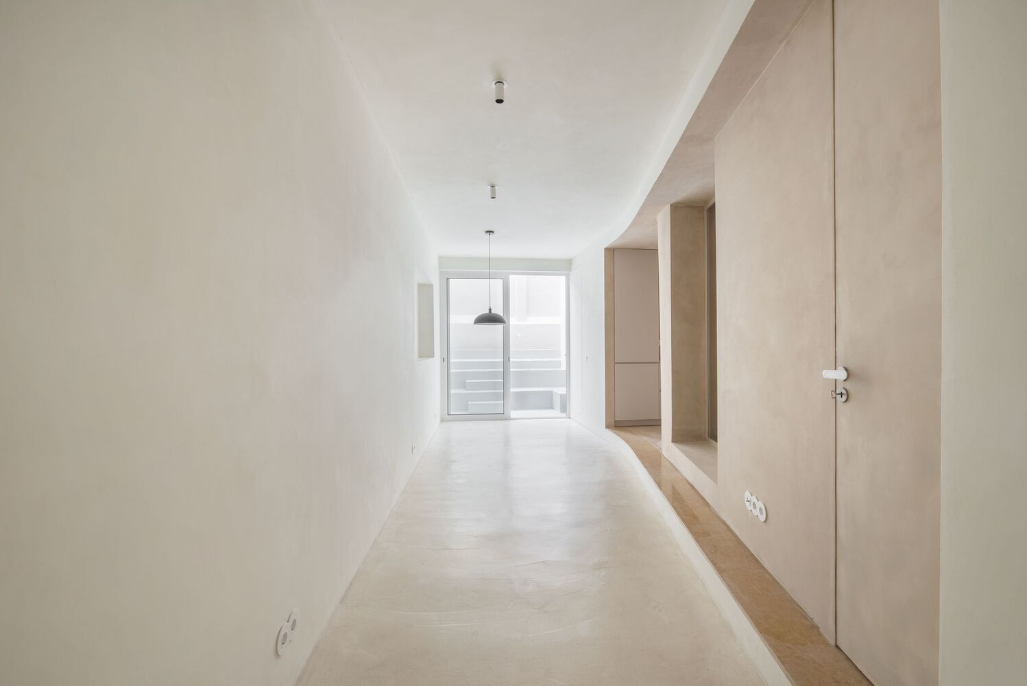 实现最大空间效率没有过道的小户型设计丨葡萄牙里斯本丨戈者设计-13