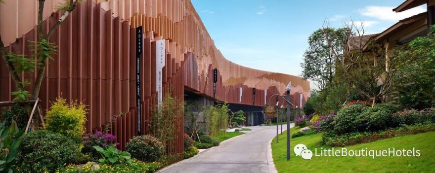 峨眉山蓝光己庄酒店 | 亲子度假新地标,设计融合川西与东南亚风情-11