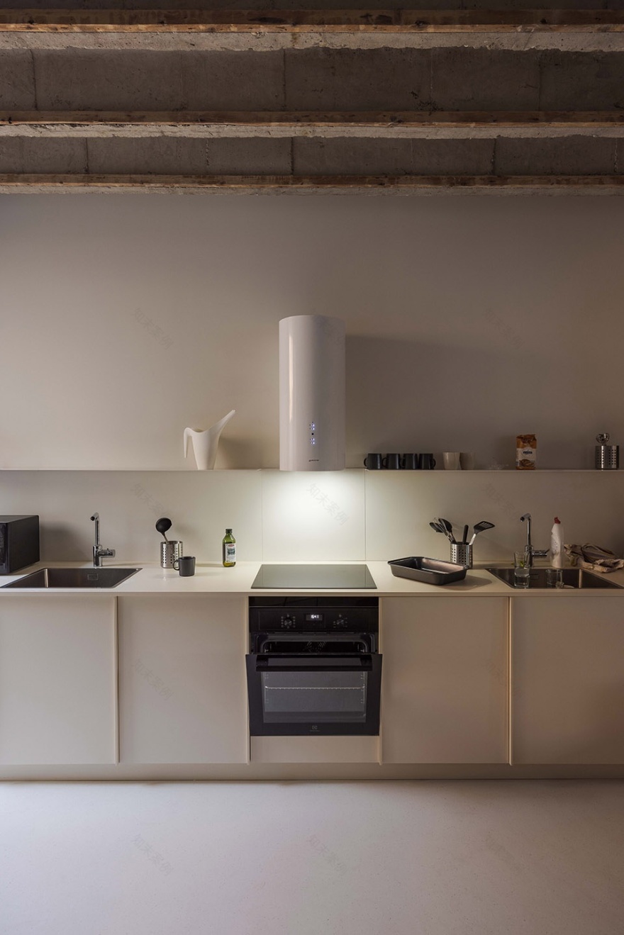 斯洛伐克Metropol公寓改造丨斯洛伐克布拉迪斯拉发丨BEEF ARCHITEKTI(作者Rado Buzinkay等)-18