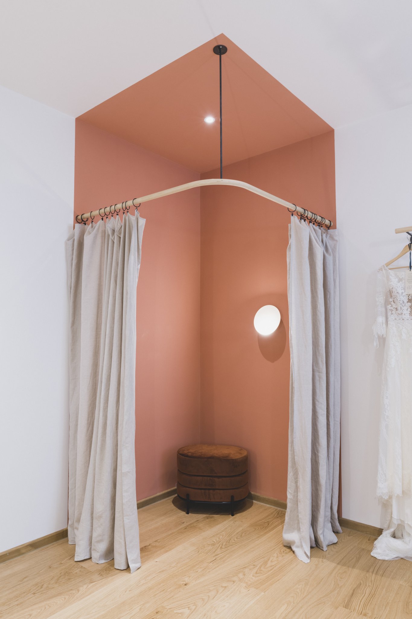 可持续时尚婚纱展示空间丨德国纽伦堡丨德国 Markmus Design-26