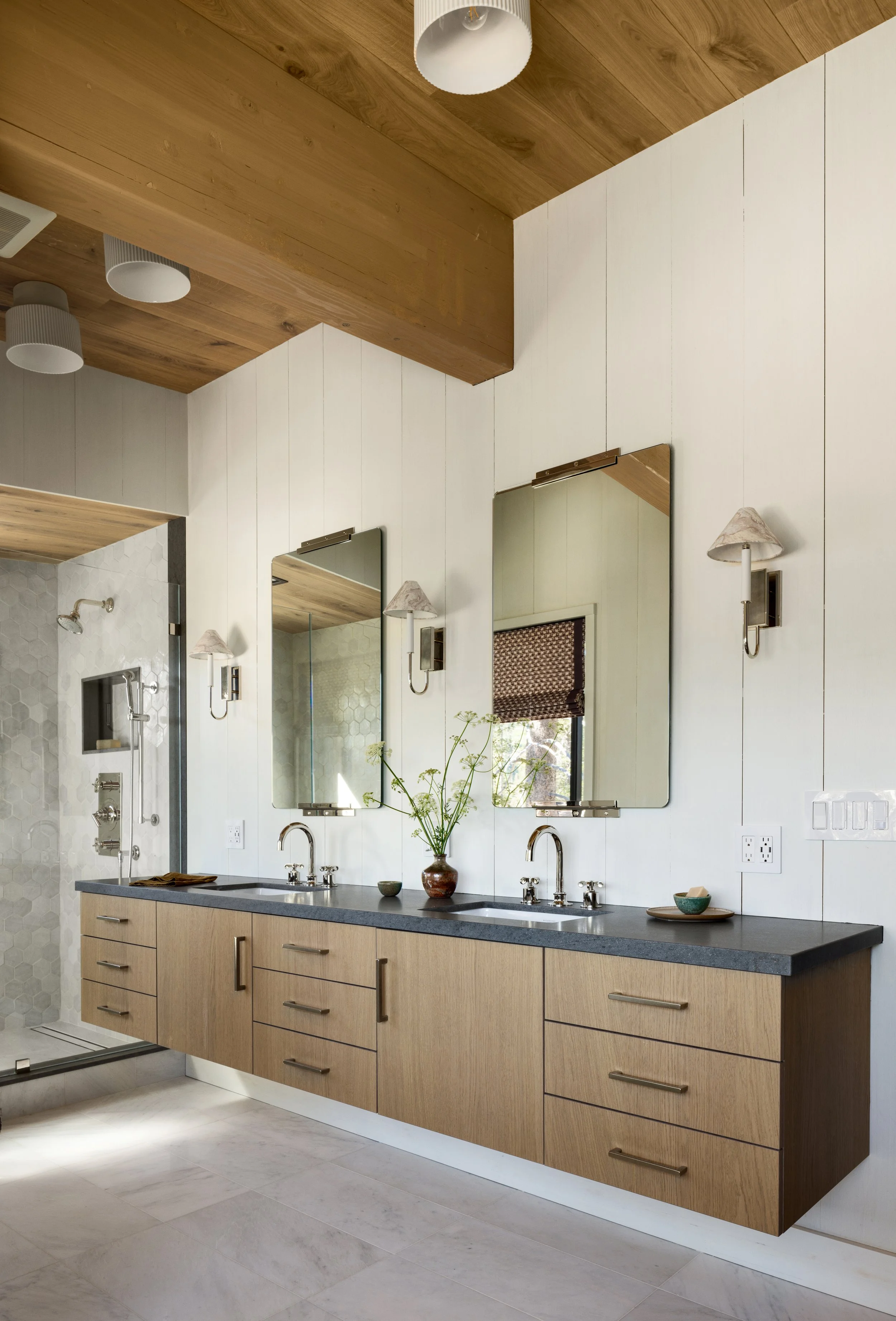 现代滑雪木屋丨Ann Lowengart Interiors-42