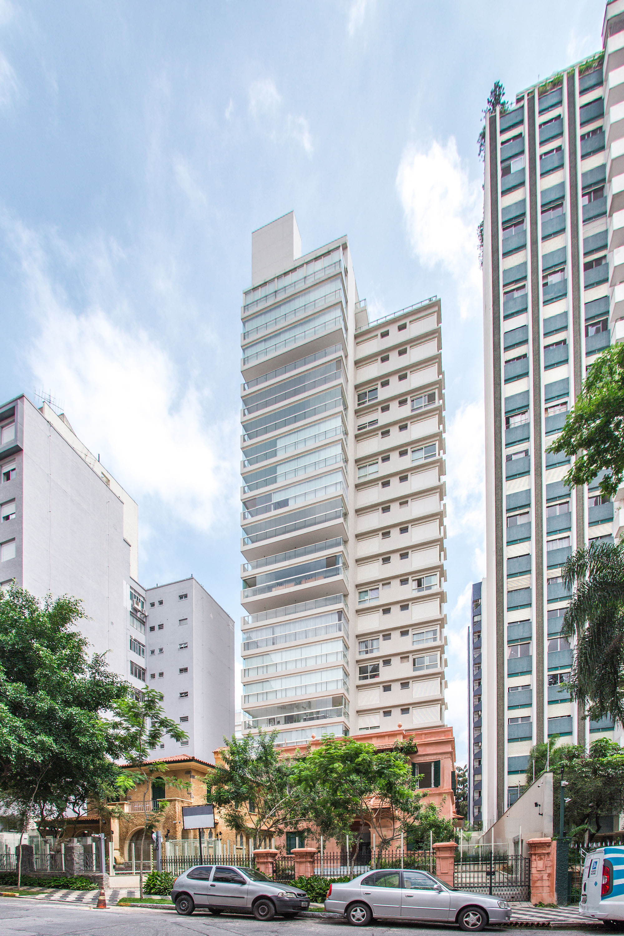 Gabriel dos Santos 大楼丨MDAD-8