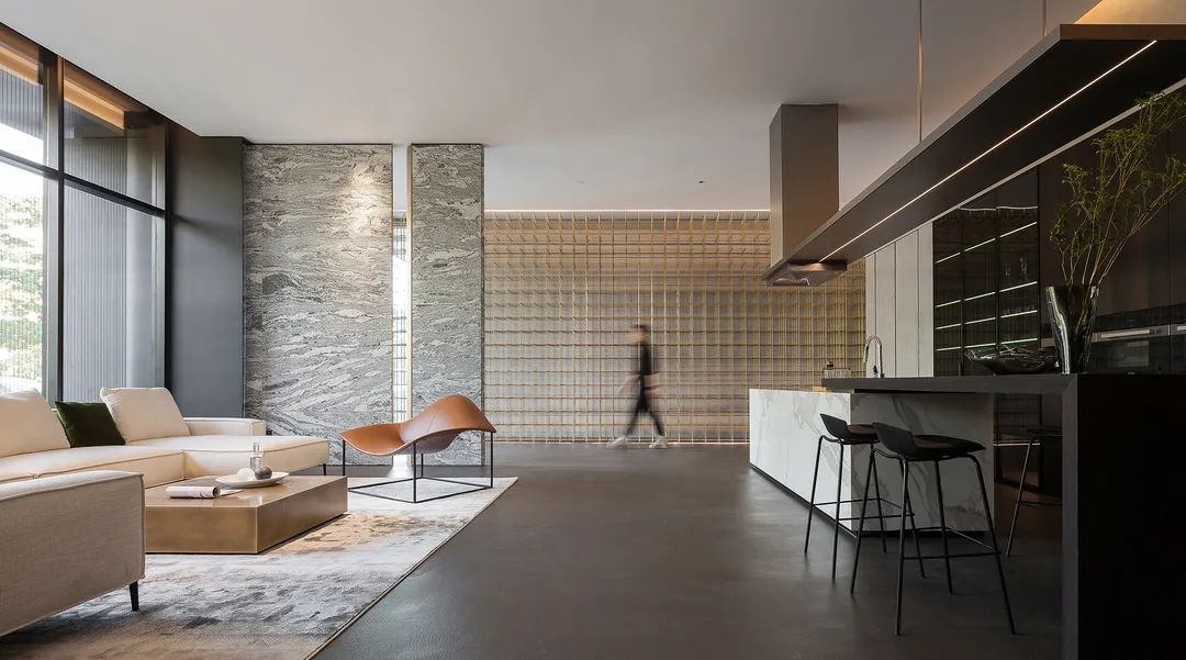 厦门 RAVA 旗舰店 | 现代简约美学空间-29