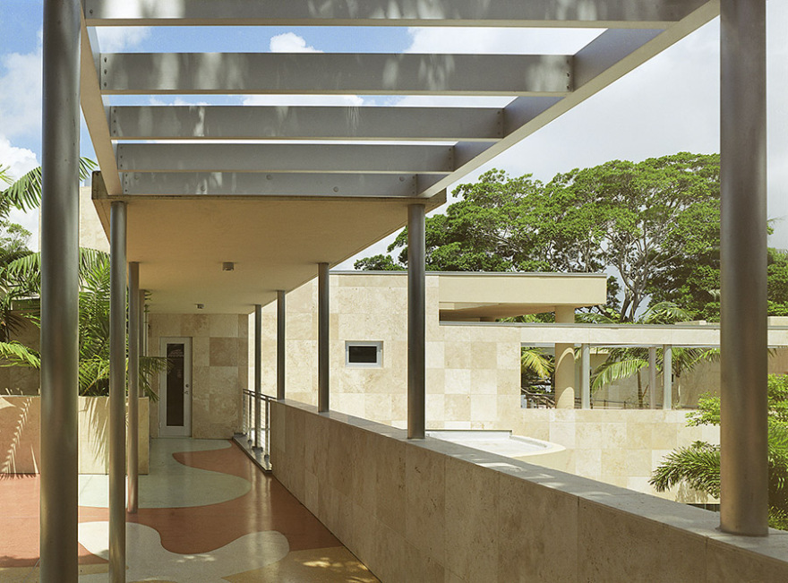 佛罗里达港湾海滩别墅 | 现代休闲滨水空间-3