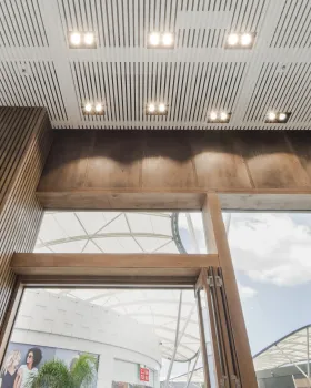 澳大利亚地理杂志线下店铺设计项目丨aplin creative