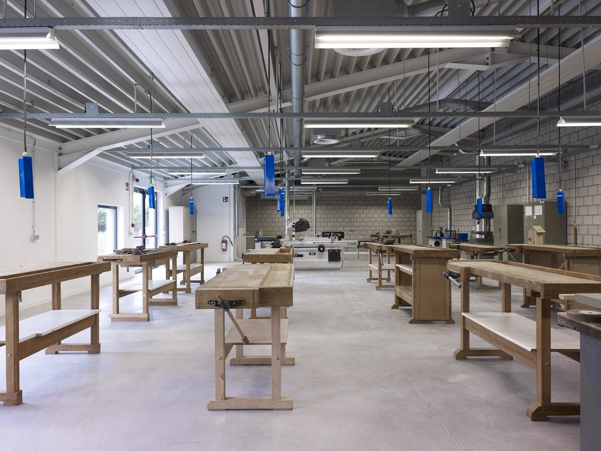 比利时Zonnegroen技术教育中学-57