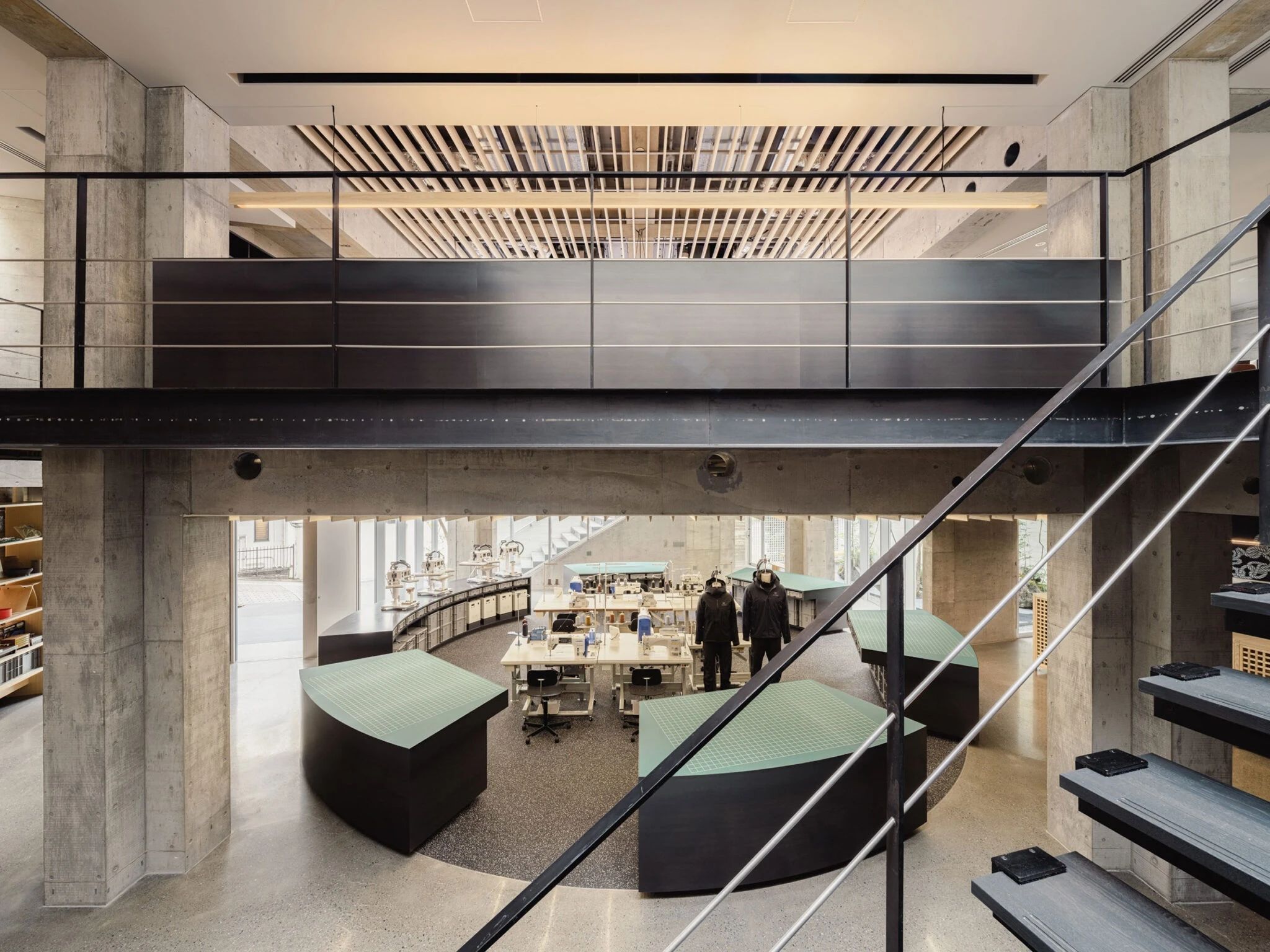 始祖鸟东京创作中心丨日本东京丨Torafu Architects-22