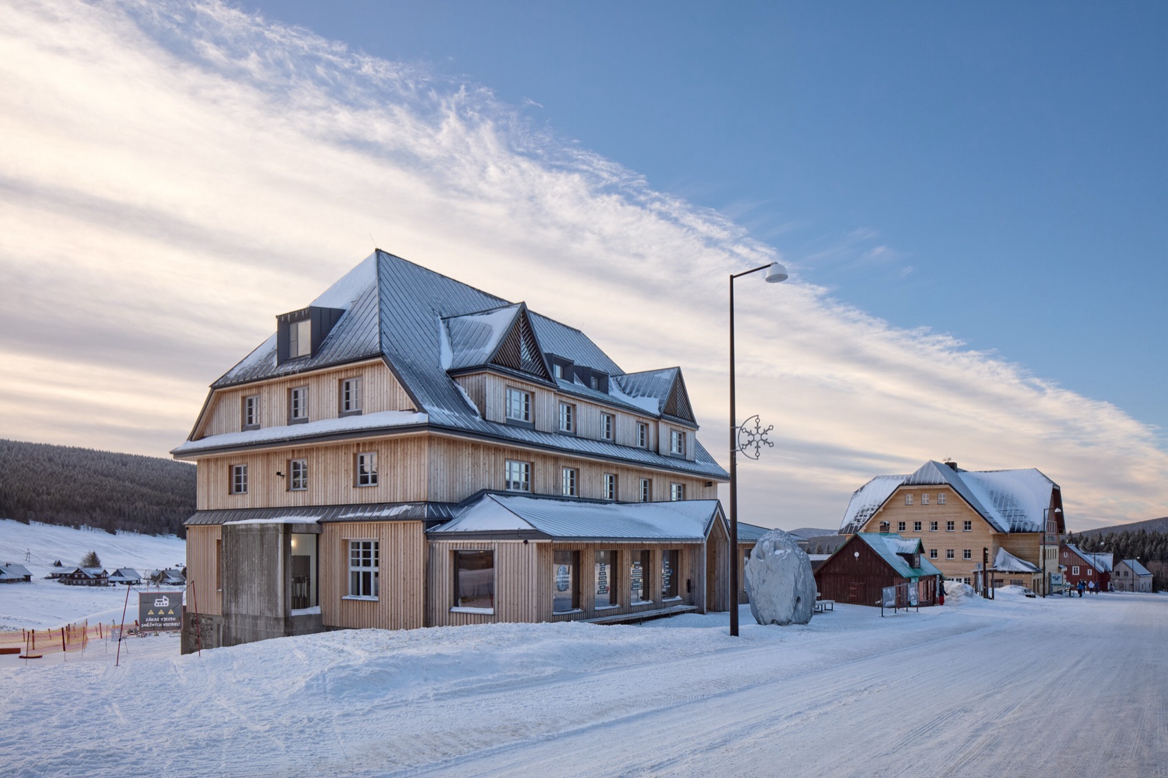 Hořec中心丨捷克丨ADR-12