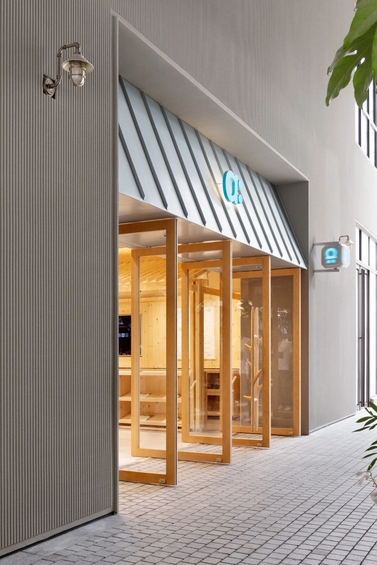 幼岚上生·新所店,服装店丨中国上海丨YDESIGN 奕檐建筑-0