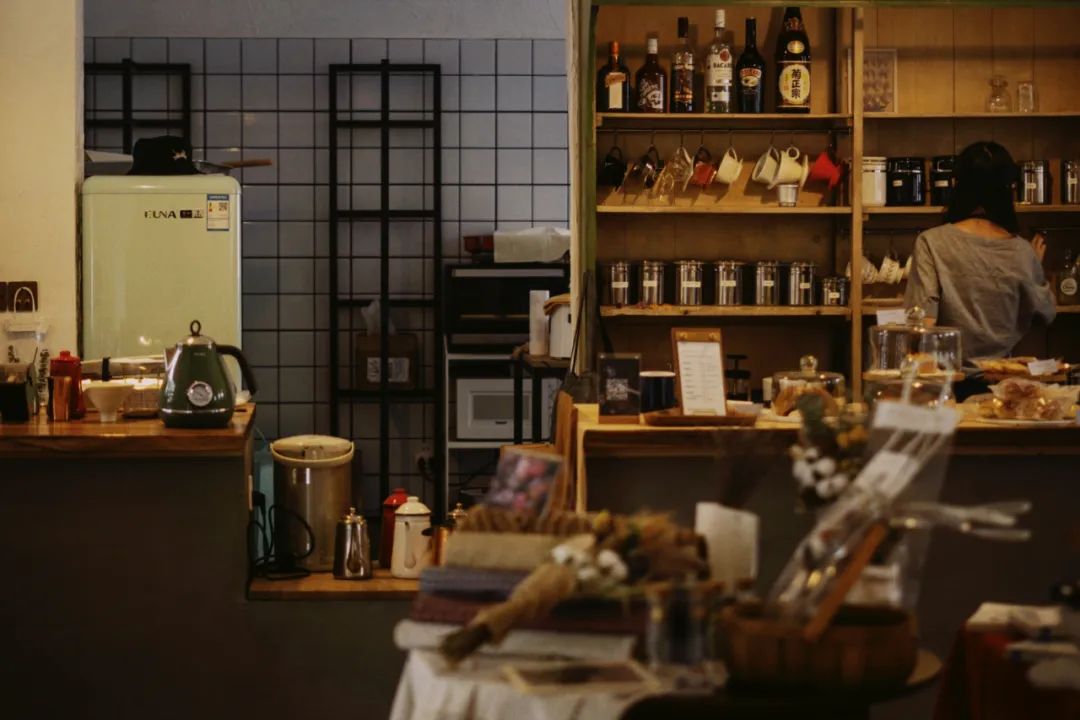 11 个陌生人同居 3 年,私生活首次曝光 | 看似佛系,实则野心勃勃-182