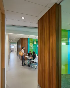 Bloorview Research Institute 扩建丨加拿大多伦多丨Gow Hastings Architects