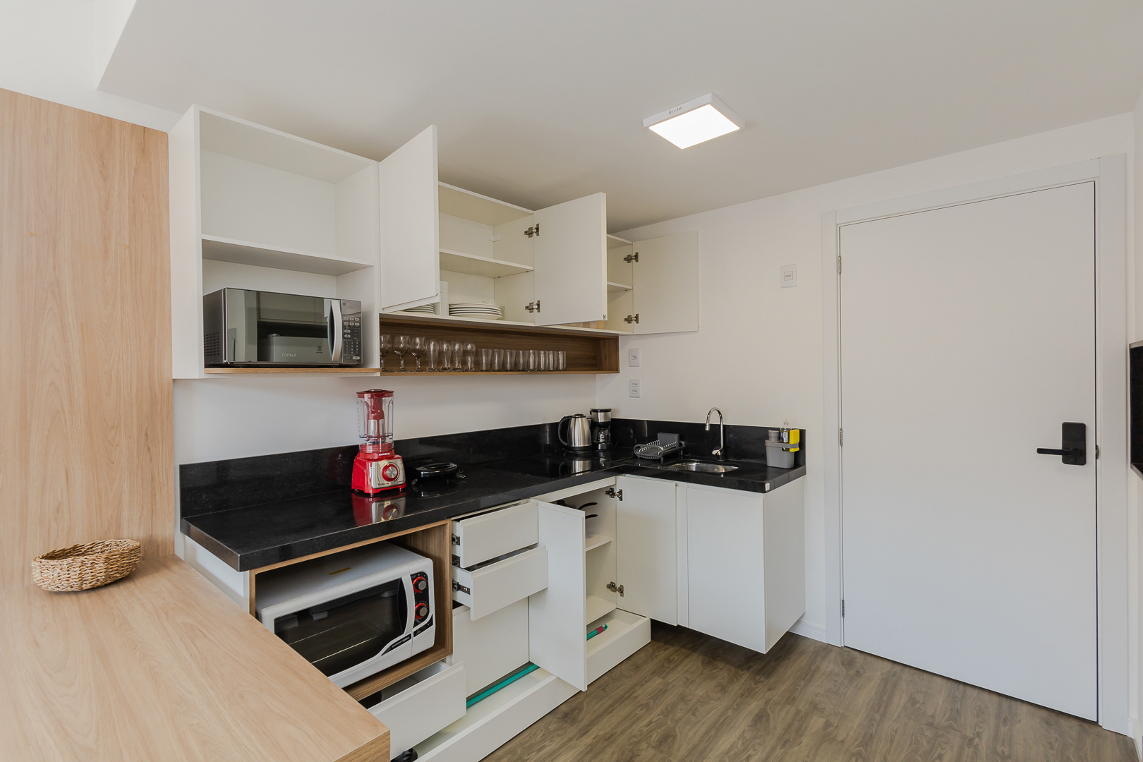 Modern Airbnb Apartment-9