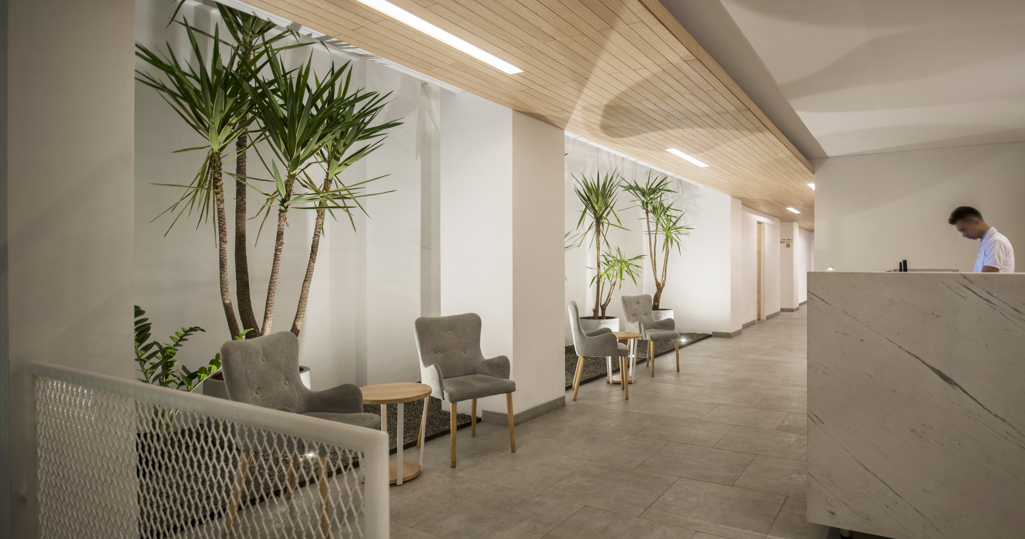 Lenora Hotel / RDMA-12