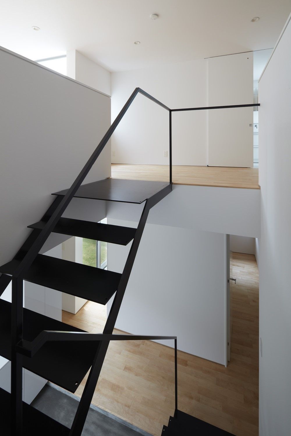 日本 OJI House，融入环境的私人住宅-16