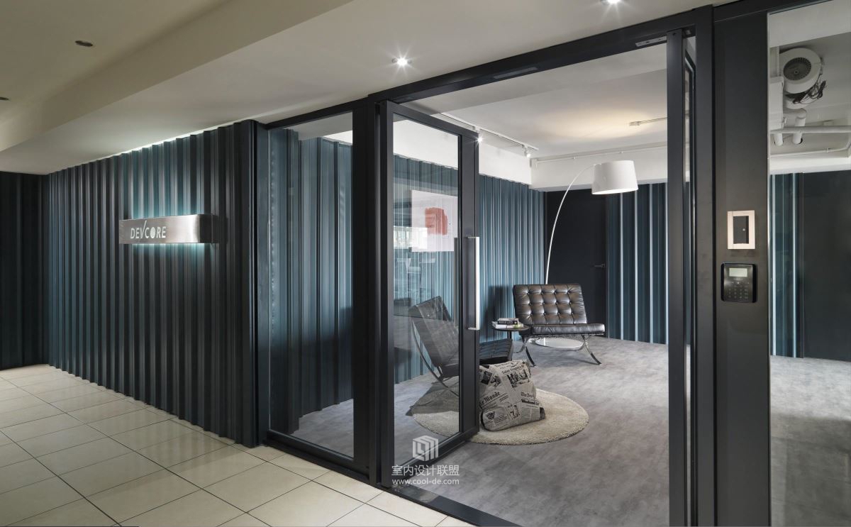 方构制作——55坪 Loft風办公空间-1