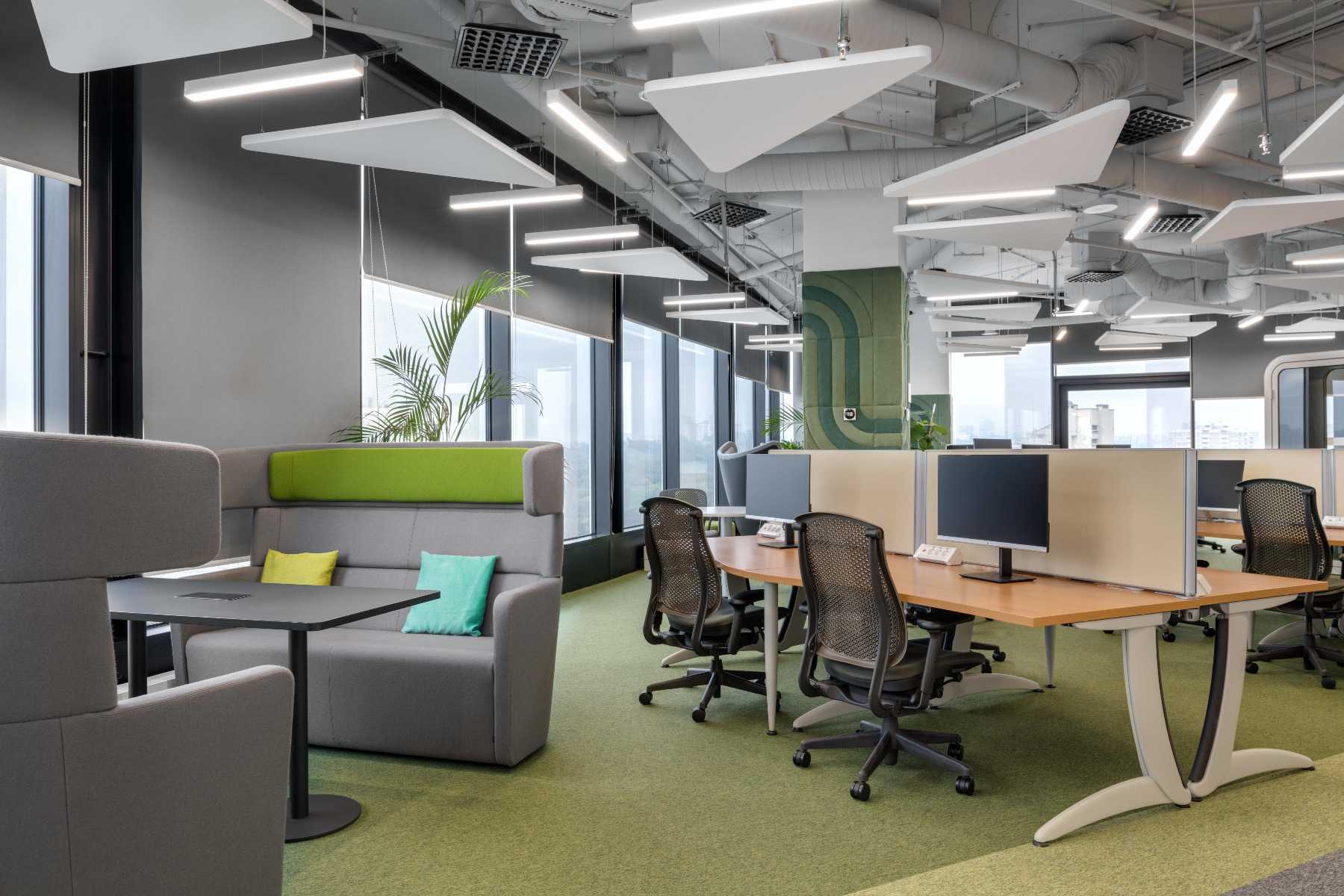 A Look Inside CBRE’s New Kyiv Office - Officelovin'-2