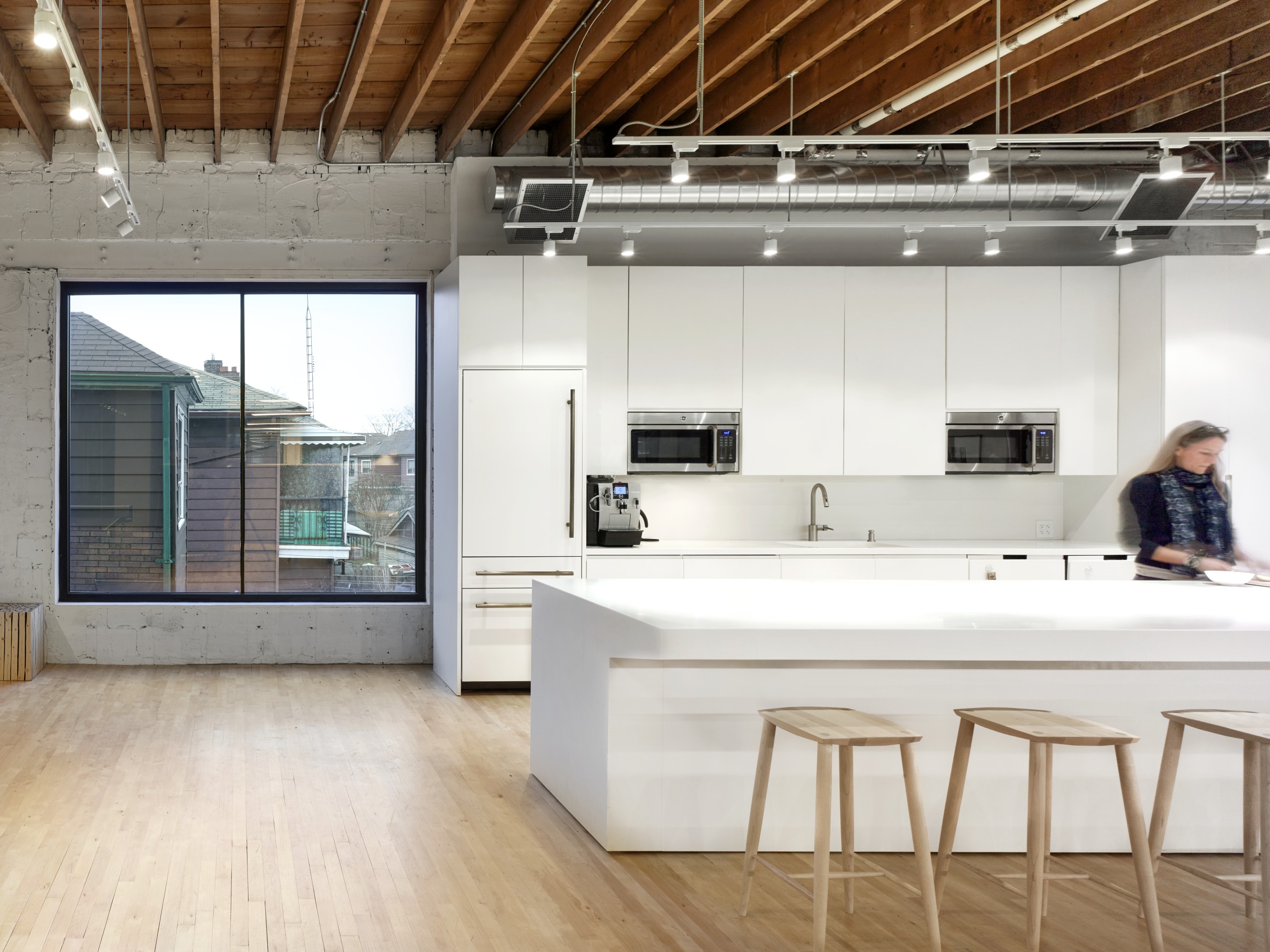 杂种媒体办公室（注：Mongrel可意为杂种、混血儿等，使用此词命名可能有特殊背景含义，如果有更具体语境可能会更精准） 丨加拿大多伦多丨Hariri Pontarini Architects-25