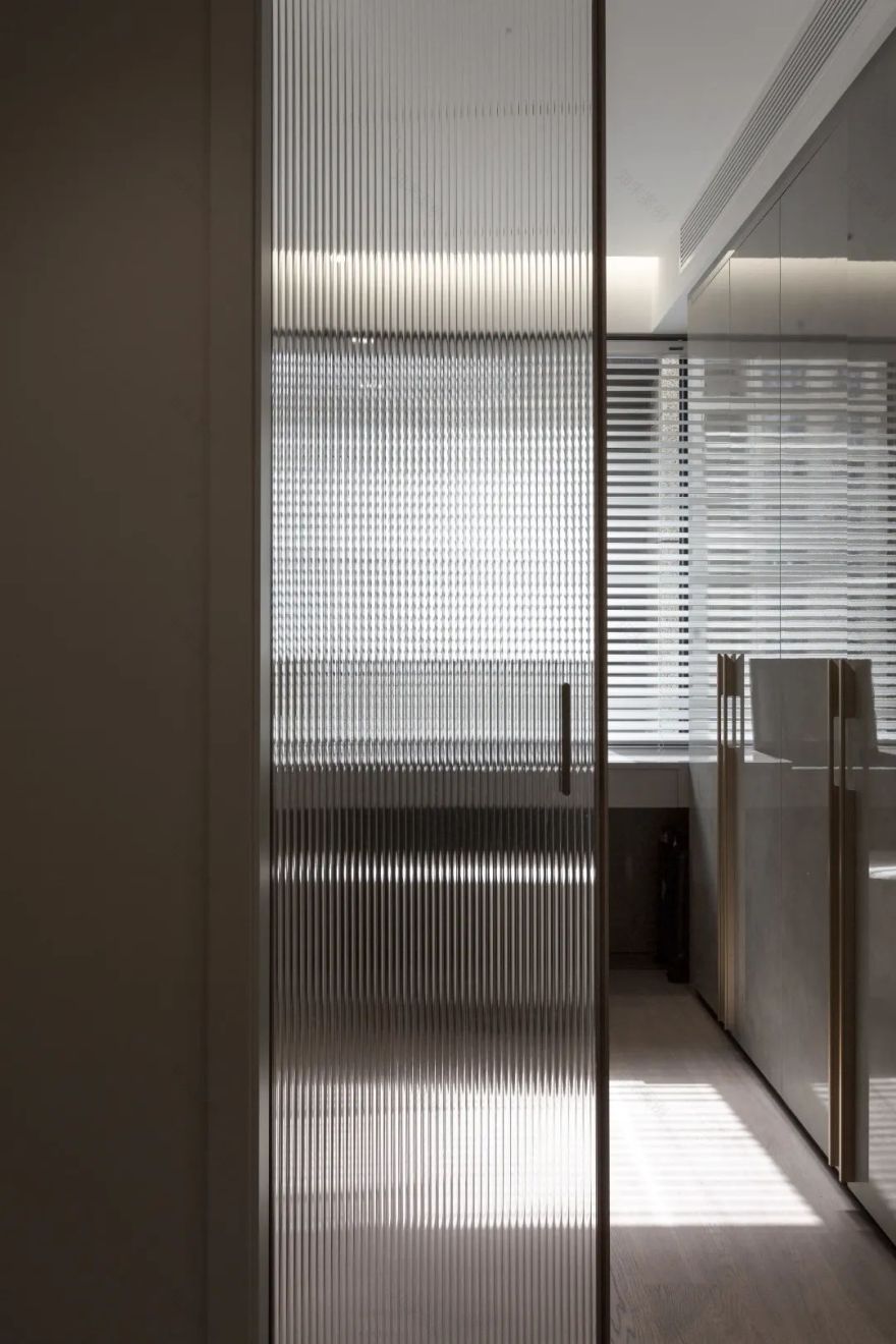 百平米简约单身住宅丨二间半设计事务所-31