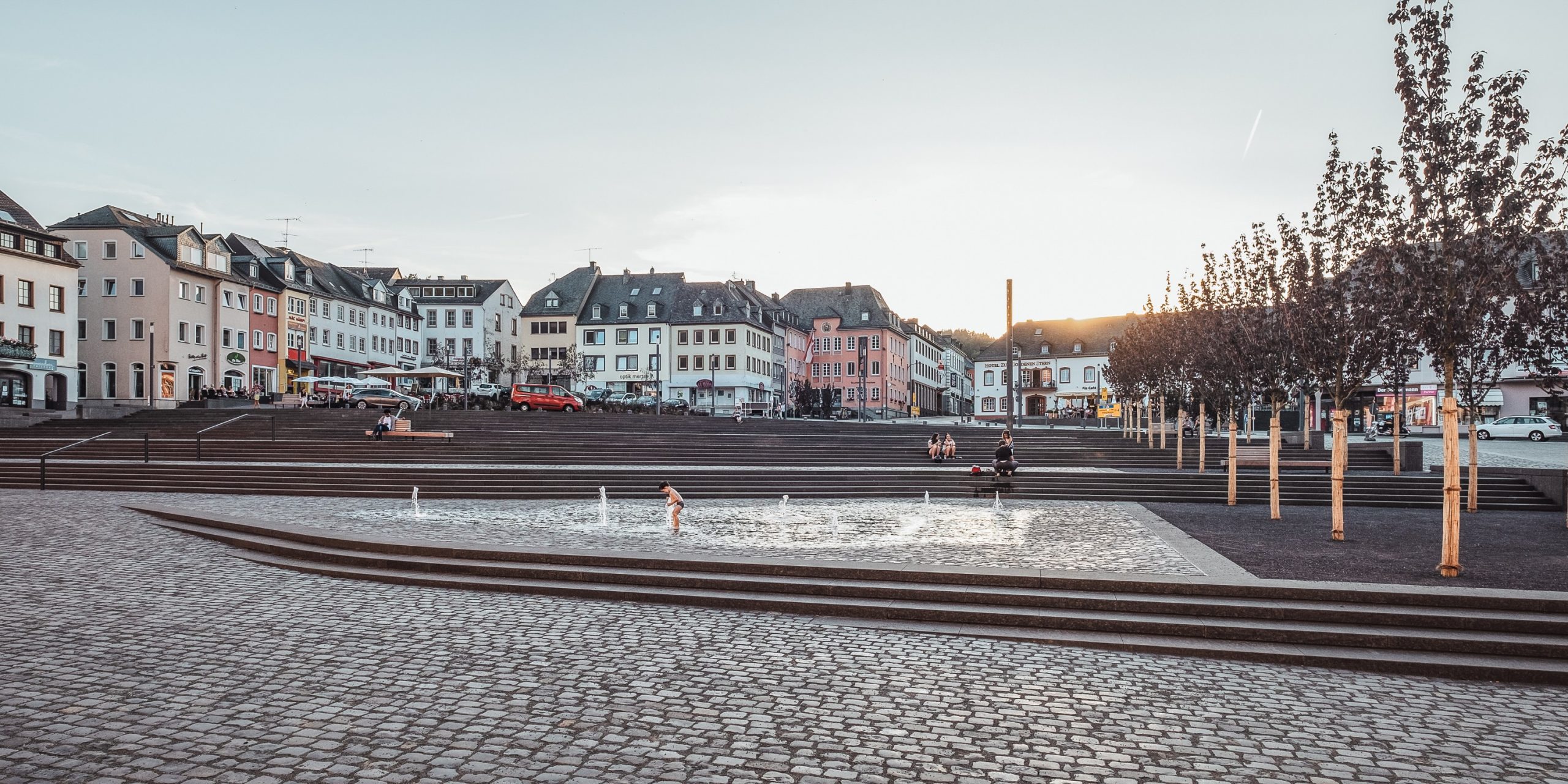 德国普吕姆·圣萨尔瓦多教堂广场设计丨Planorama Landschaftsarchitektur-11