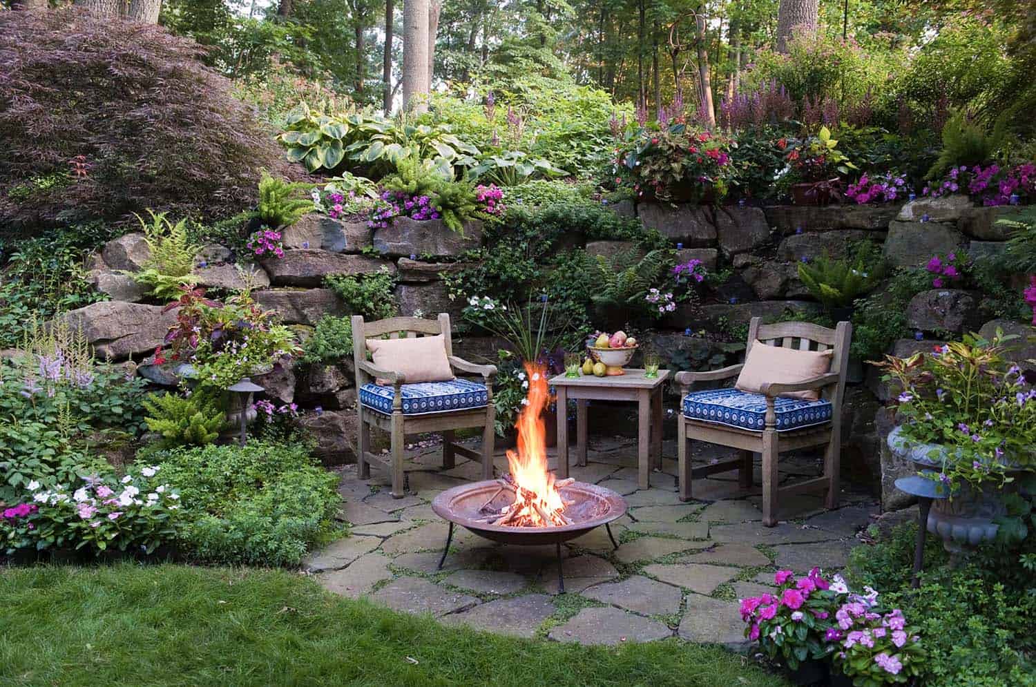 26 Awesome Backyard Landscaping Ideas To Transform Your Space-14
