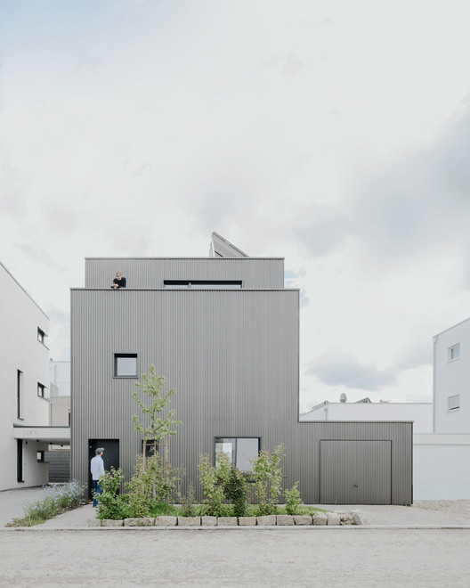 德国斯图加特“雷姆斯塔尔· 奎伦”独立住宅-2