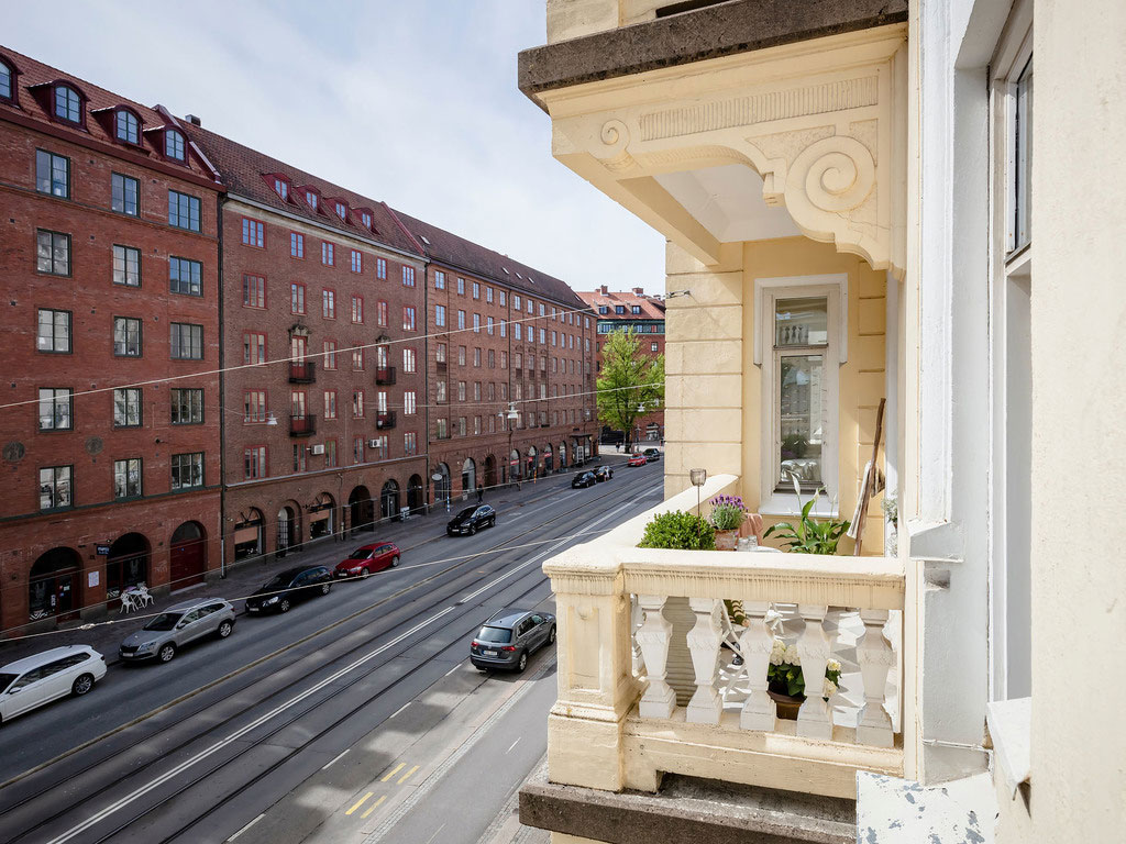 瑞典宽敞明亮的优雅公寓设计-23