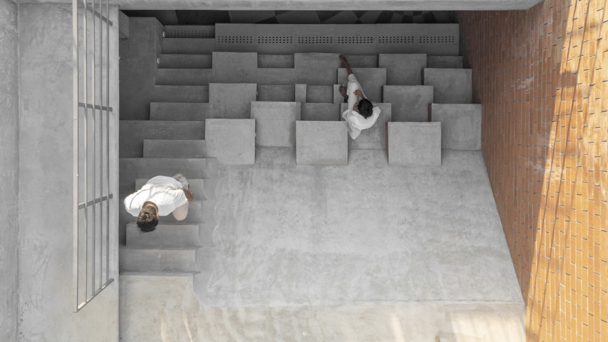 比利·奥蒂亚之家丨印度丨STO.M.P-46